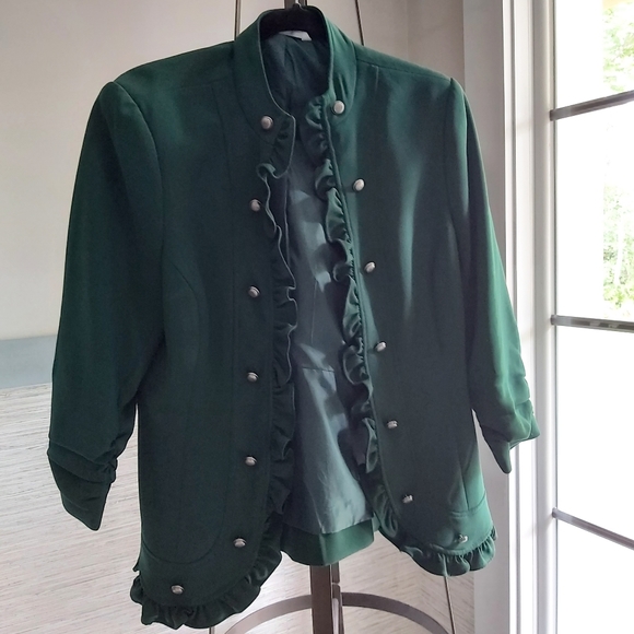 Blazer - Picture 2 of 5